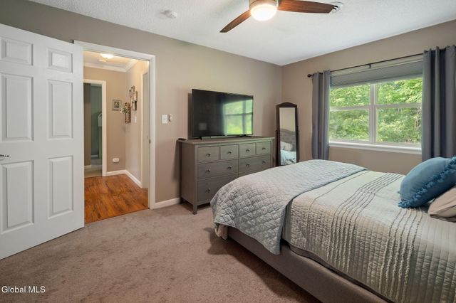 1710 Cambridge Manor Drive, Schenectady, NY 12302