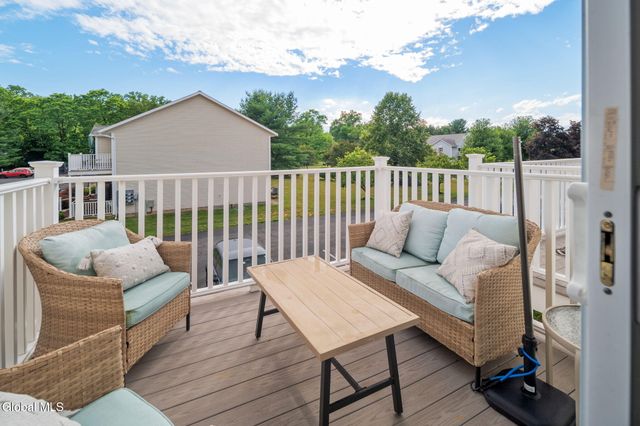 1710 Cambridge Manor Drive, Schenectady, NY 12302