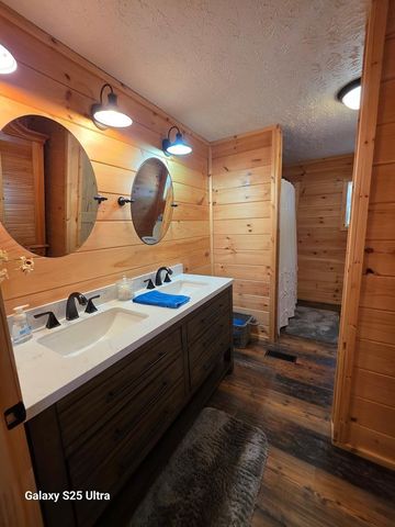 299 Tommys Lane, Murphy, NC 28906