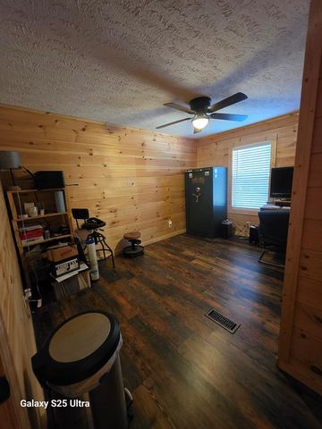 299 Tommys Lane, Murphy, NC 28906