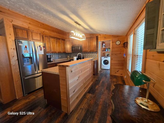 299 Tommys Lane, Murphy, NC 28906