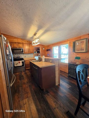 299 Tommys Lane, Murphy, NC 28906