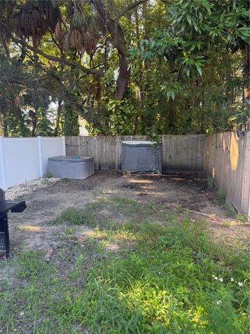8904 ROSEBANK COURT, Tampa, FL 33615