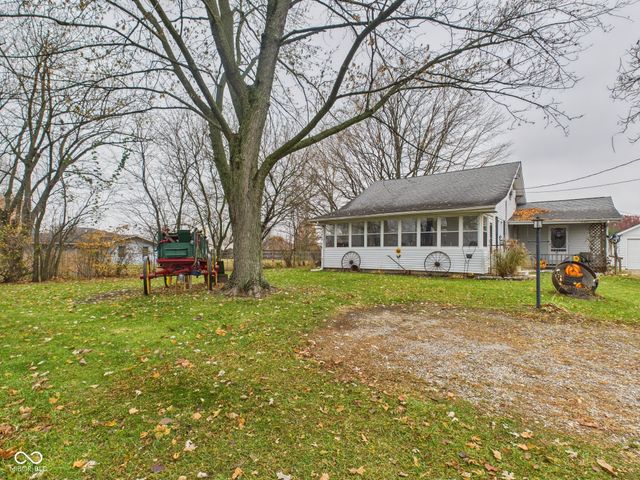 2438 E 200 N, Anderson, IN 46012