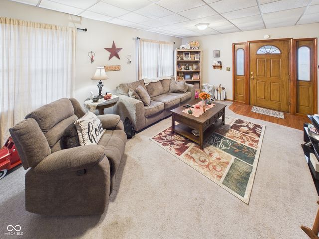 2438 E 200 N, Anderson, IN 46012