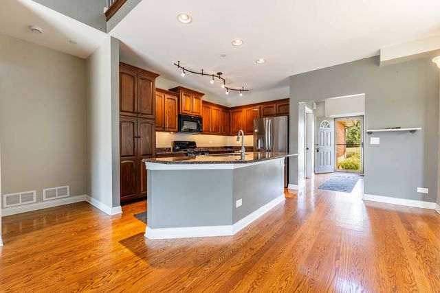 19830 Mulroy Circle, Tinley Park, IL 60487