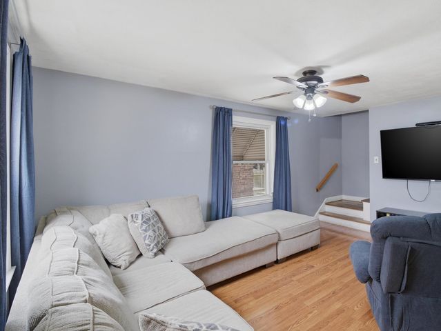 3728 S 58th Avenue, Cicero, IL 60804