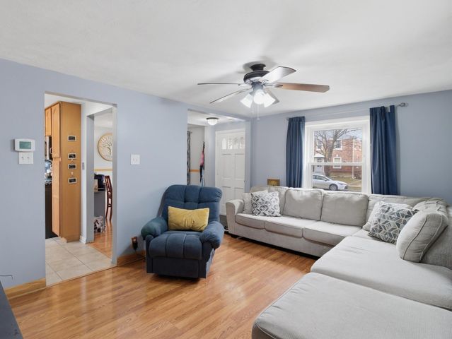 3728 S 58th Avenue, Cicero, IL 60804