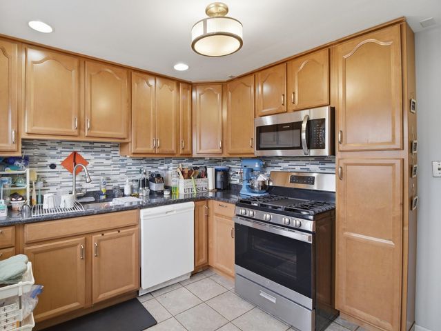 3728 S 58th Avenue, Cicero, IL 60804