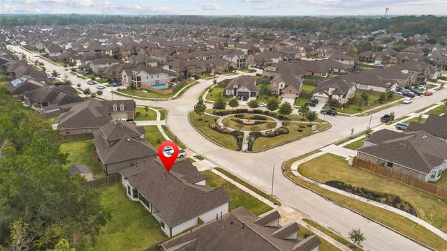 8510 Amber Bend Drive, Baytown, TX 77521