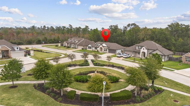 8510 Amber Bend Drive, Baytown, TX 77521