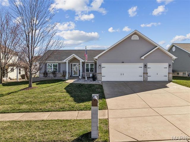 166 Old Williamsburg Parkway, Wentzville, MO 63385