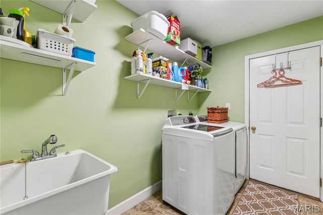 166 Old Williamsburg Parkway, Wentzville, MO 63385