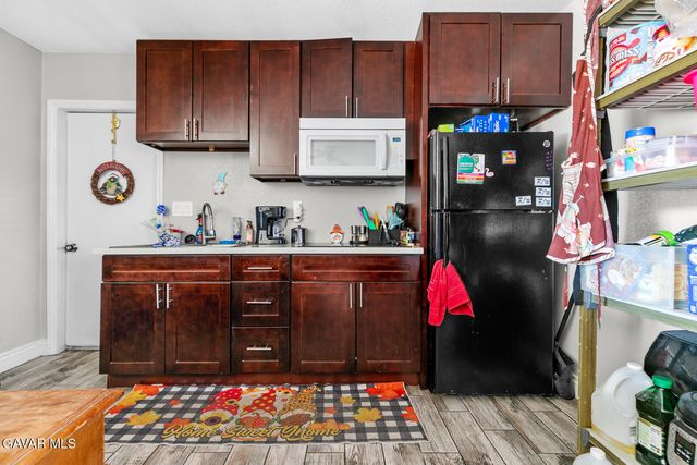 1149 W Avenue H11, Lancaster, CA 93534