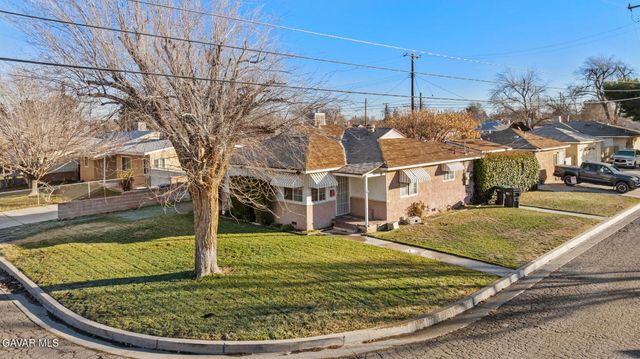 1149 W Avenue H11, Lancaster, CA 93534