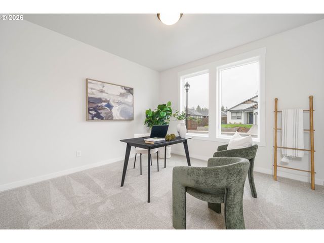 2329 E WOLFPACK St, La Center, WA 98629