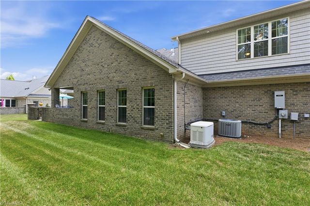 5424 GGO Drive, Greensboro, NC 27406