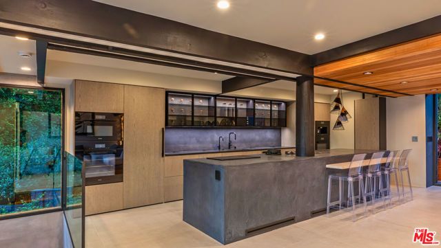 1509 Amalfi Drive, Pacific Palisades (los Angeles), CA 90272