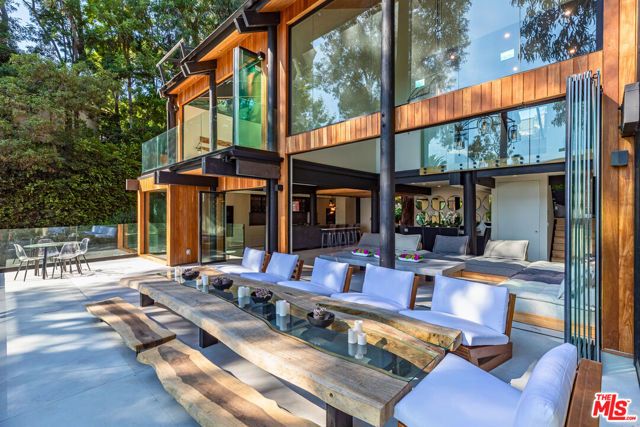 1509 Amalfi Drive, Pacific Palisades (los Angeles), CA 90272