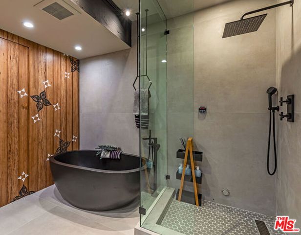 1509 Amalfi Drive, Pacific Palisades (los Angeles), CA 90272