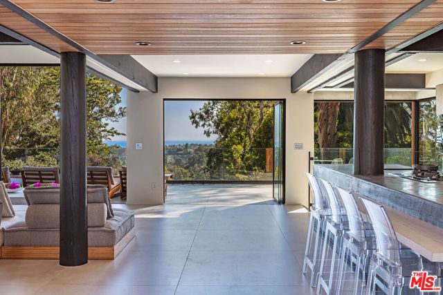 1509 Amalfi Drive, Pacific Palisades (los Angeles), CA 90272