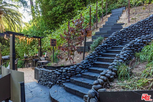 1509 Amalfi Drive, Pacific Palisades (los Angeles), CA 90272