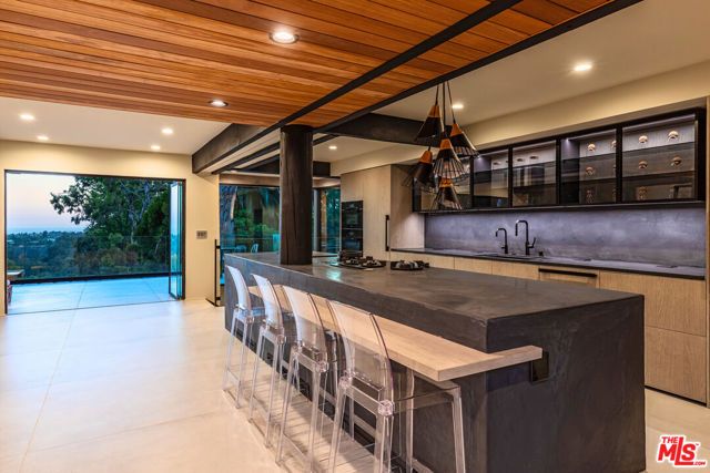 1509 Amalfi Drive, Pacific Palisades (los Angeles), CA 90272