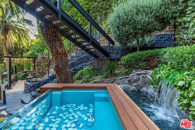 1509 Amalfi Drive, Pacific Palisades (los Angeles), CA 90272