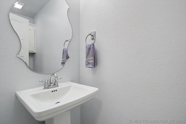 26292 E 102nd Street S, Broken Arrow, OK 74014