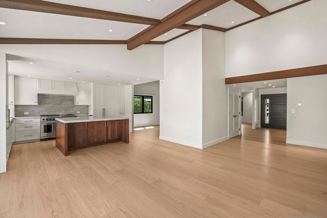 2260 Calle Tiara, La Jolla, CA 92037
