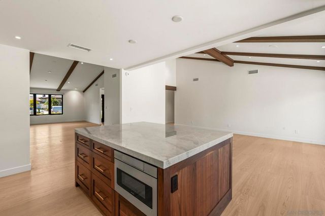 2260 Calle Tiara, La Jolla, CA 92037