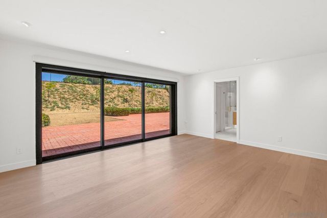 2260 Calle Tiara, La Jolla, CA 92037