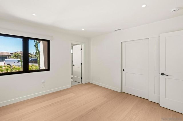 2260 Calle Tiara, La Jolla, CA 92037
