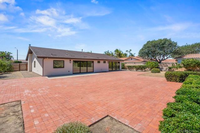 2260 Calle Tiara, La Jolla, CA 92037