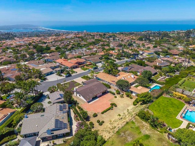 2260 Calle Tiara, La Jolla, CA 92037