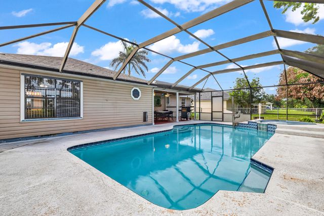 2081 SE SOUTH BUTTONWOOD Drive, Port St. Lucie, Port St Lucie, FL 34952