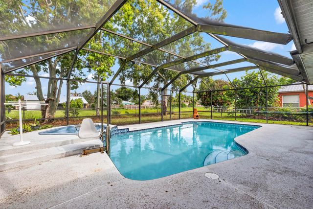 2081 SE SOUTH BUTTONWOOD Drive, Port St. Lucie, Port St Lucie, FL 34952