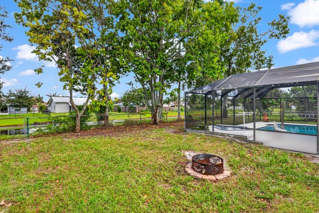 2081 SE SOUTH BUTTONWOOD Drive, Port St. Lucie, Port St Lucie, FL 34952