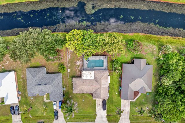 2081 SE SOUTH BUTTONWOOD Drive, Port St. Lucie, Port St Lucie, FL 34952