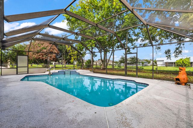 2081 SE SOUTH BUTTONWOOD Drive, Port St. Lucie, Port St Lucie, FL 34952