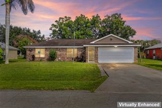2081 SE SOUTH BUTTONWOOD Drive, Port St. Lucie, Port St Lucie, FL 34952