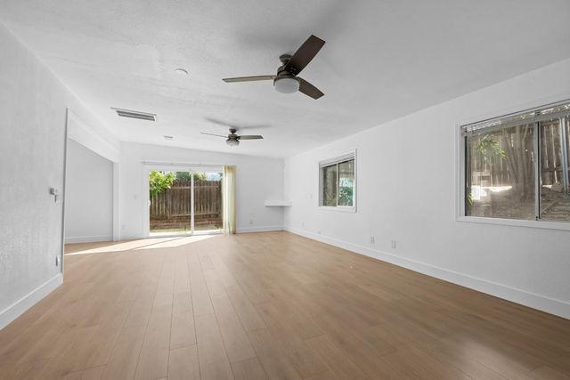 4600 Hayford Way, Sacramento, CA 95842