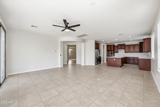 9114 W WHITE FEATHER Lane, Peoria, AZ 85383