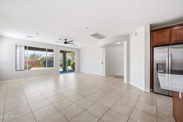 9114 W WHITE FEATHER Lane, Peoria, AZ 85383