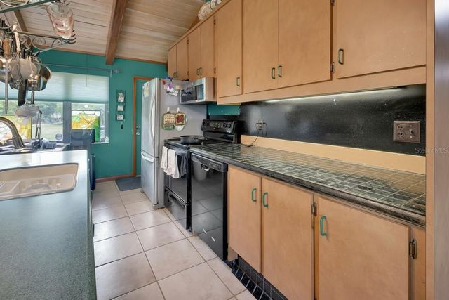 5268 STATE ROAD 11, De Leon Springs, FL 32130