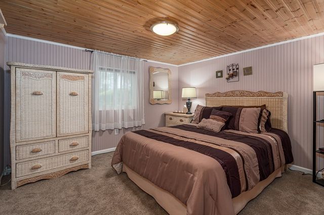 327 Chatuge Village Circle, Hayesville, NC 28904