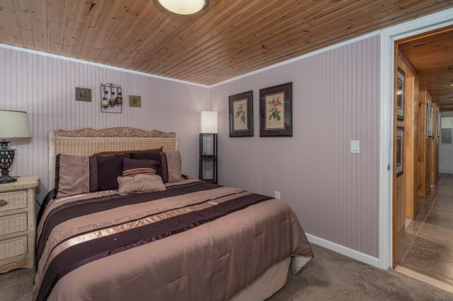 327 Chatuge Village Circle, Hayesville, NC 28904