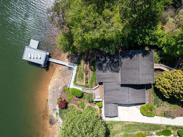 327 Chatuge Village Circle, Hayesville, NC 28904
