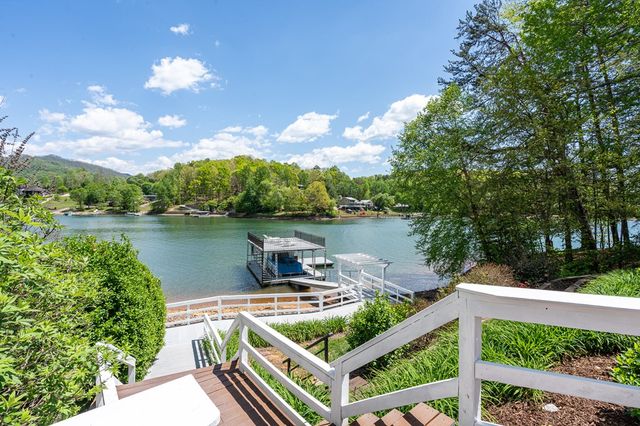 327 Chatuge Village Circle, Hayesville, NC 28904