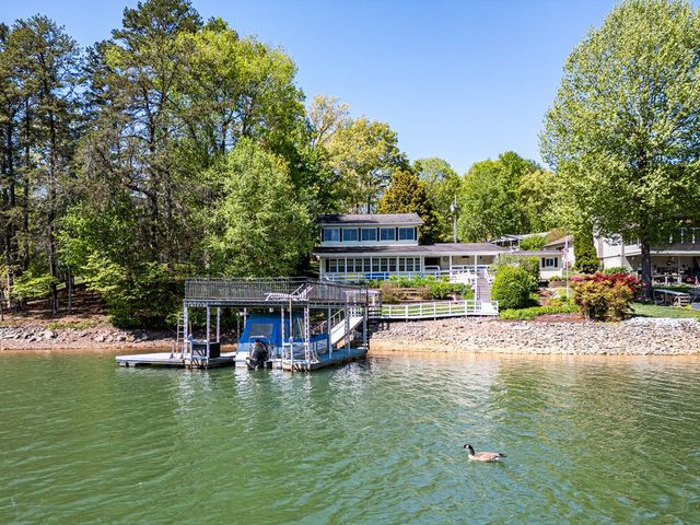 327 Chatuge Village Circle, Hayesville, NC 28904